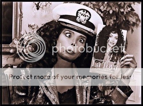 latoya-la-toya-jackson-24321383-500-373_zpsce63cada.jpg